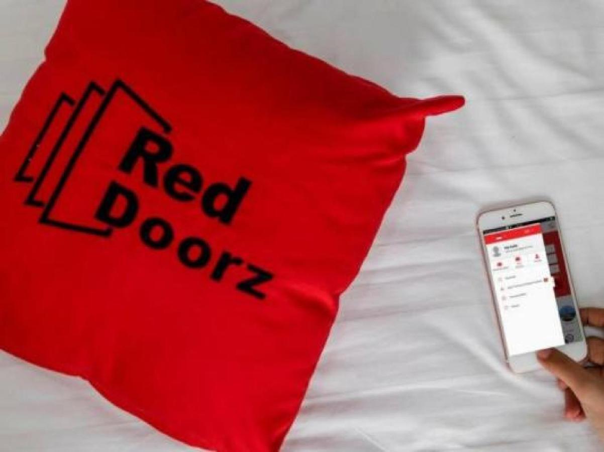Reddoorz Near Widya Mandala University Surabaya Eksteriør billede