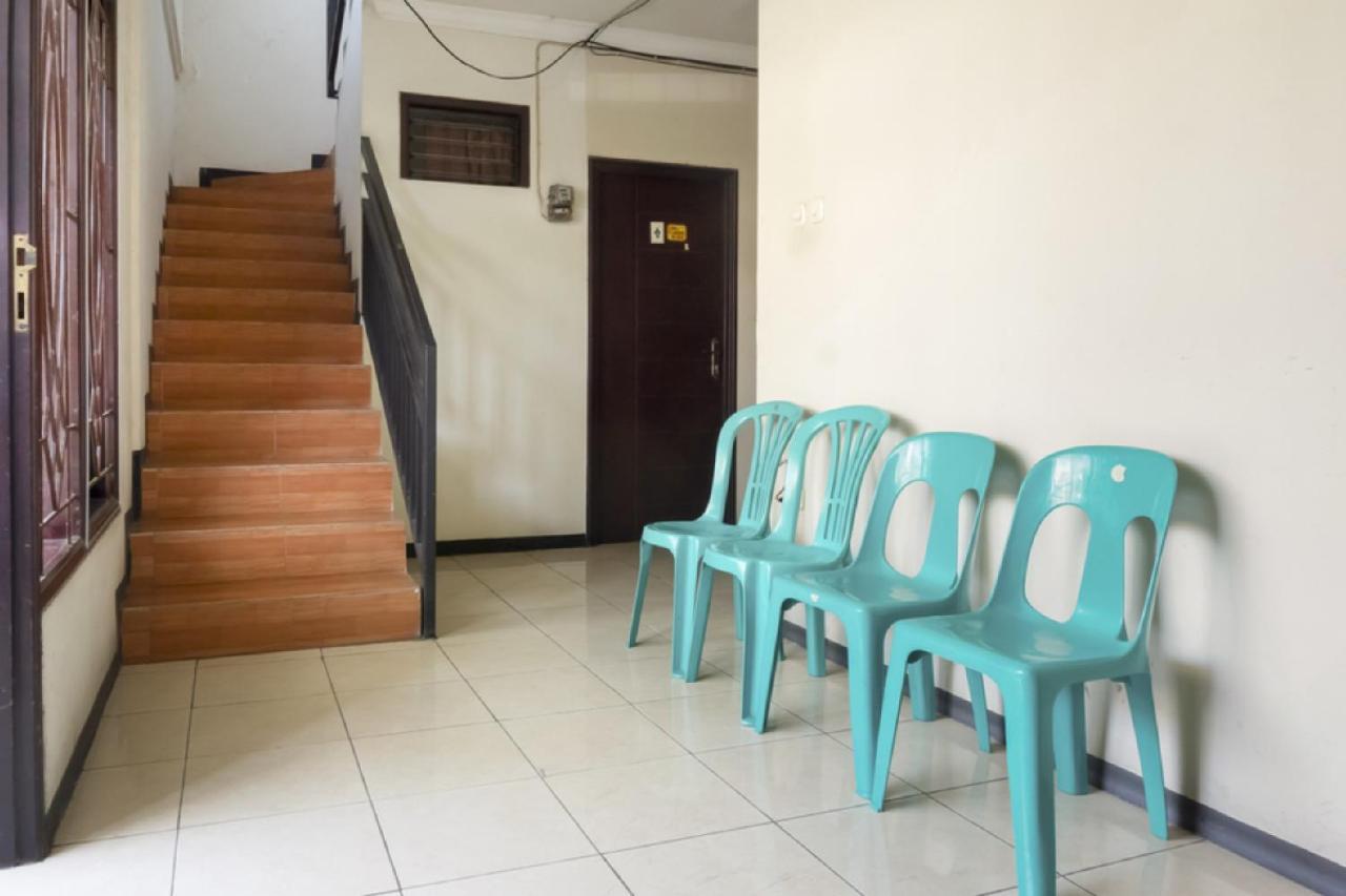 Reddoorz Near Widya Mandala University Surabaya Eksteriør billede