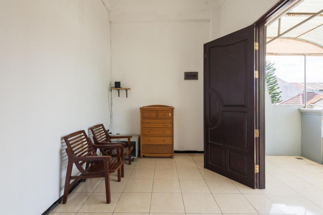 Reddoorz Near Widya Mandala University Surabaya Eksteriør billede